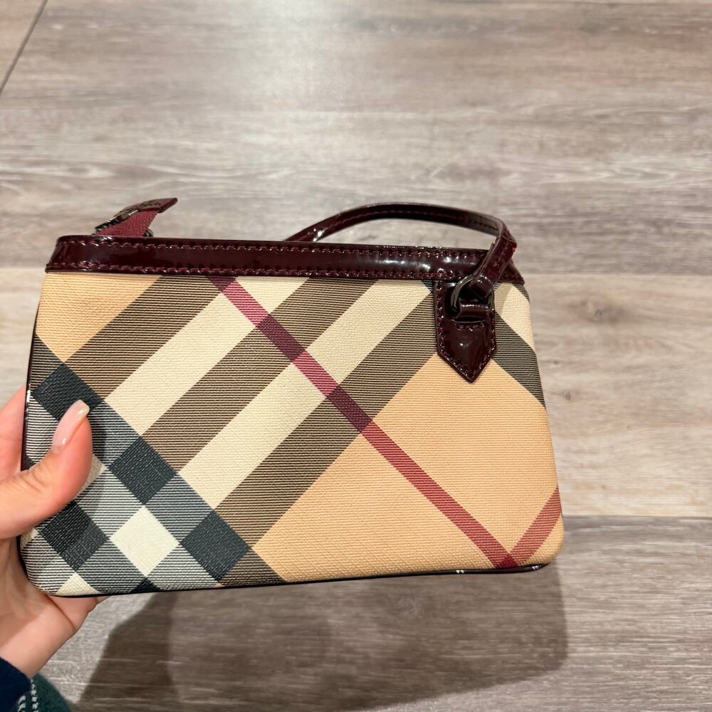 Burberry Wristlet Classic Plaid Pattern - Picture 2 of 9